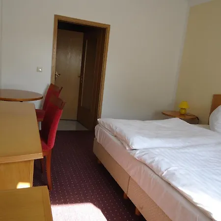 Schweizer Hof 3* Halle (Saale)